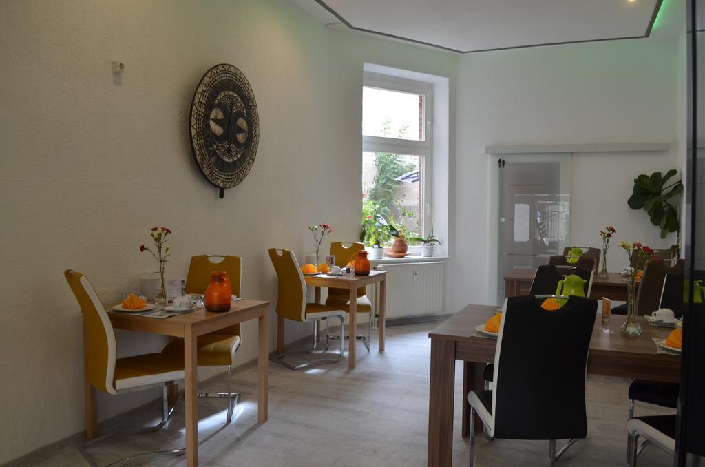 Apartment-Hotel Schillerplatz Wittenberge Exterior foto
